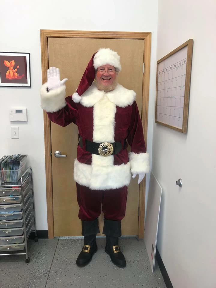 Funtastic Balloon Creations SANTA CLAUS & ELF Entertainment And Wedding Services 4 Funtastic Balloon Creations SANTA CLAUS & ELF Entertainment And Wedding Services